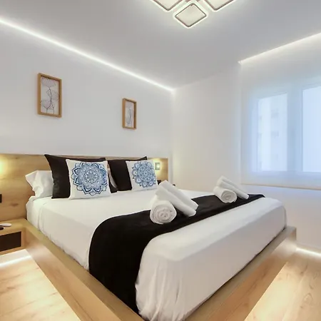 Atico Crucero Vip Apartamento